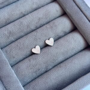 Brinco Coração Detalhado