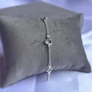 Pulseira Corações Transparentes Espaçados