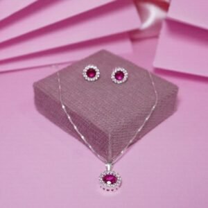 Conjunto Colar e Brinco Redondo Cravejado Rosa